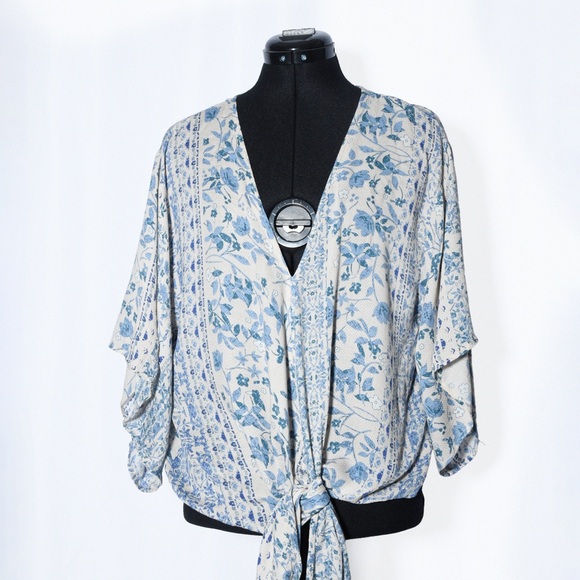 V neckline oversized tie cotton blouse - Picture 4 of 6